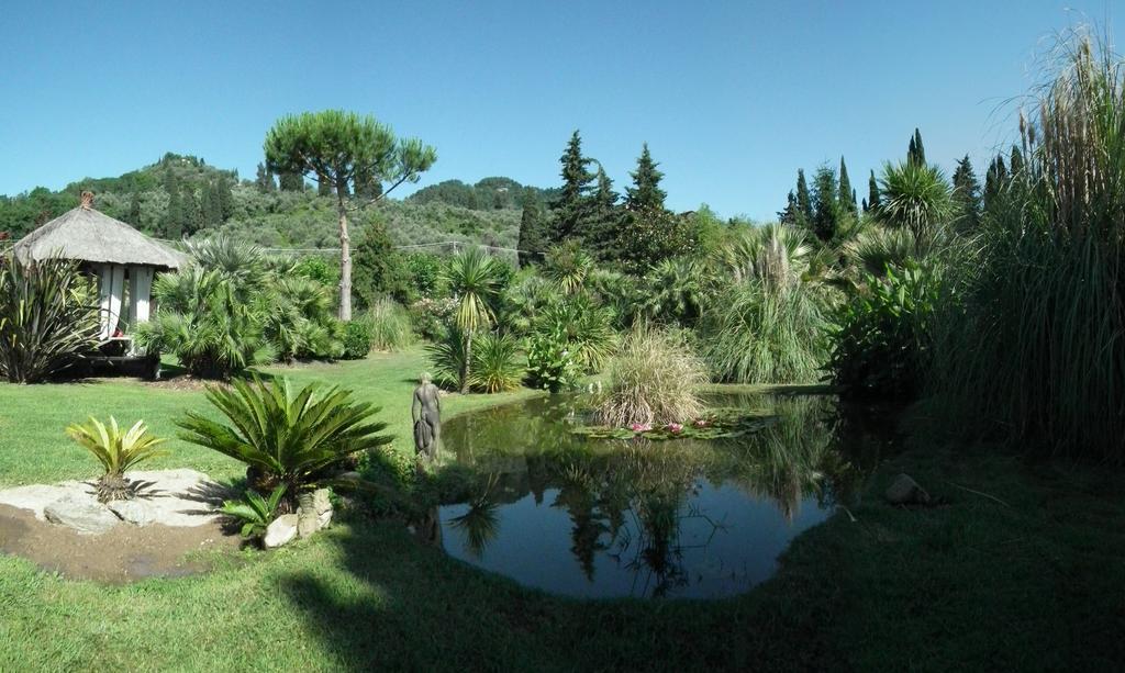 Casa Matilde Bed & Breakfast Mommio Exterior photo